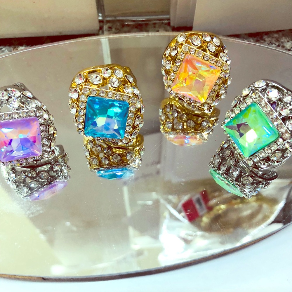 NEW Rhinestone Vintage Costume Rings 💙